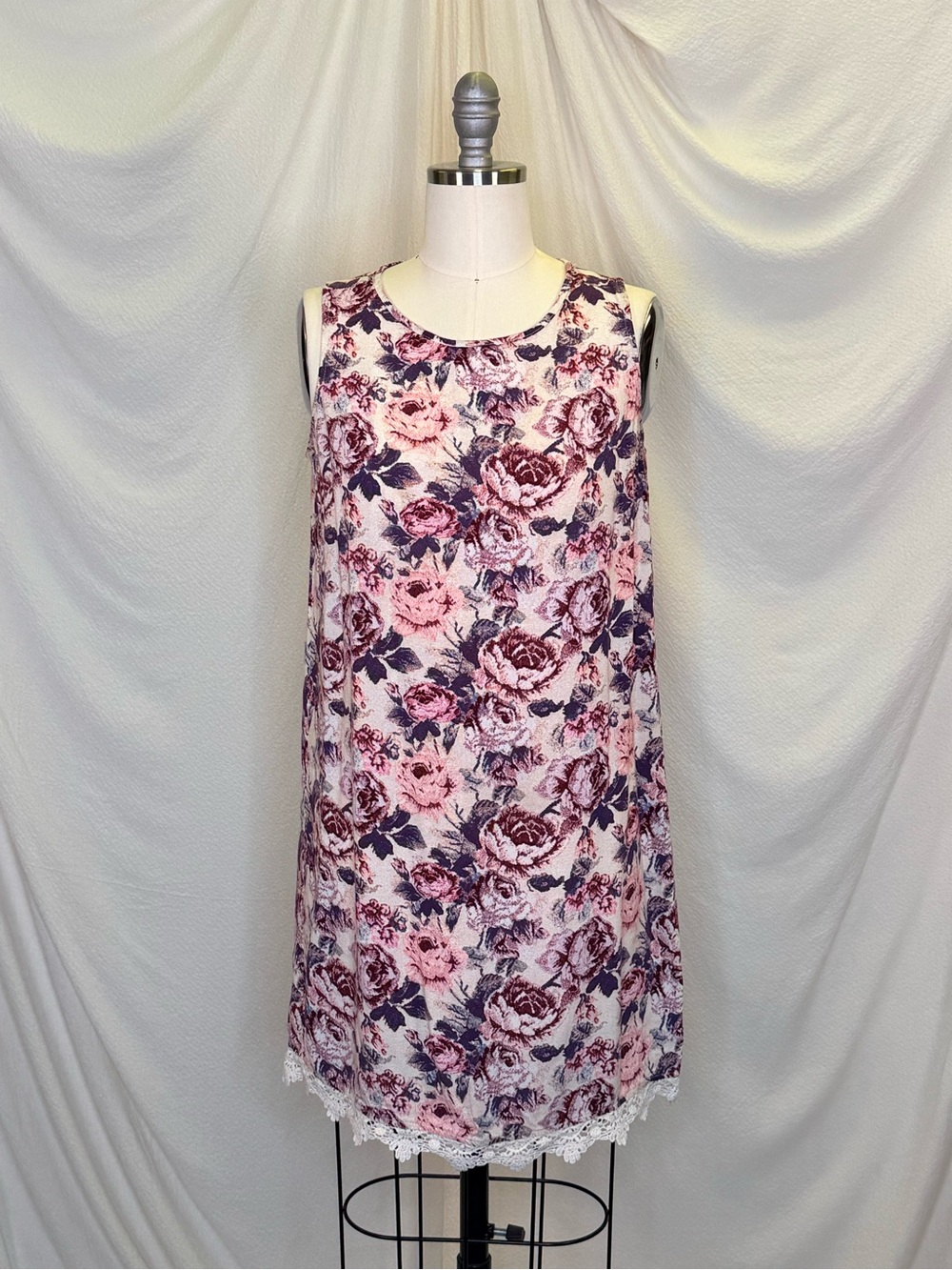 XHILARATION Rose Shift Dress
